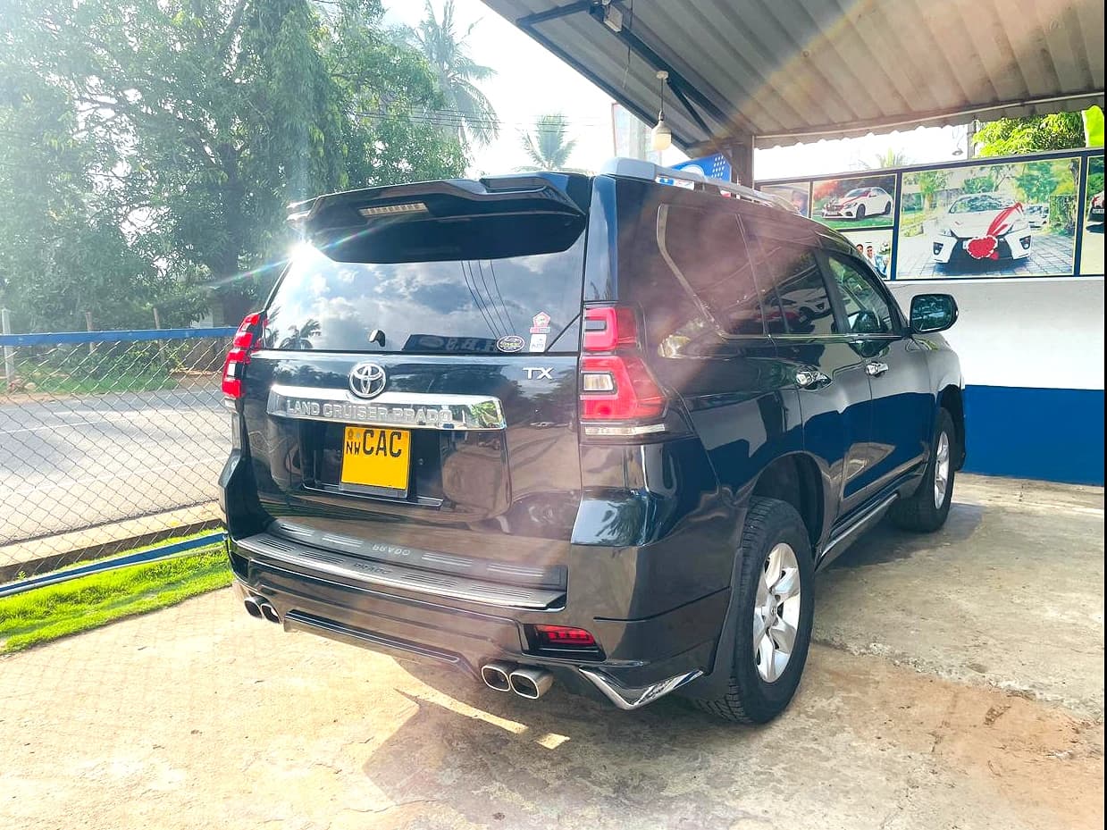 LAND CRUISER PRADO - photo 3 of 5