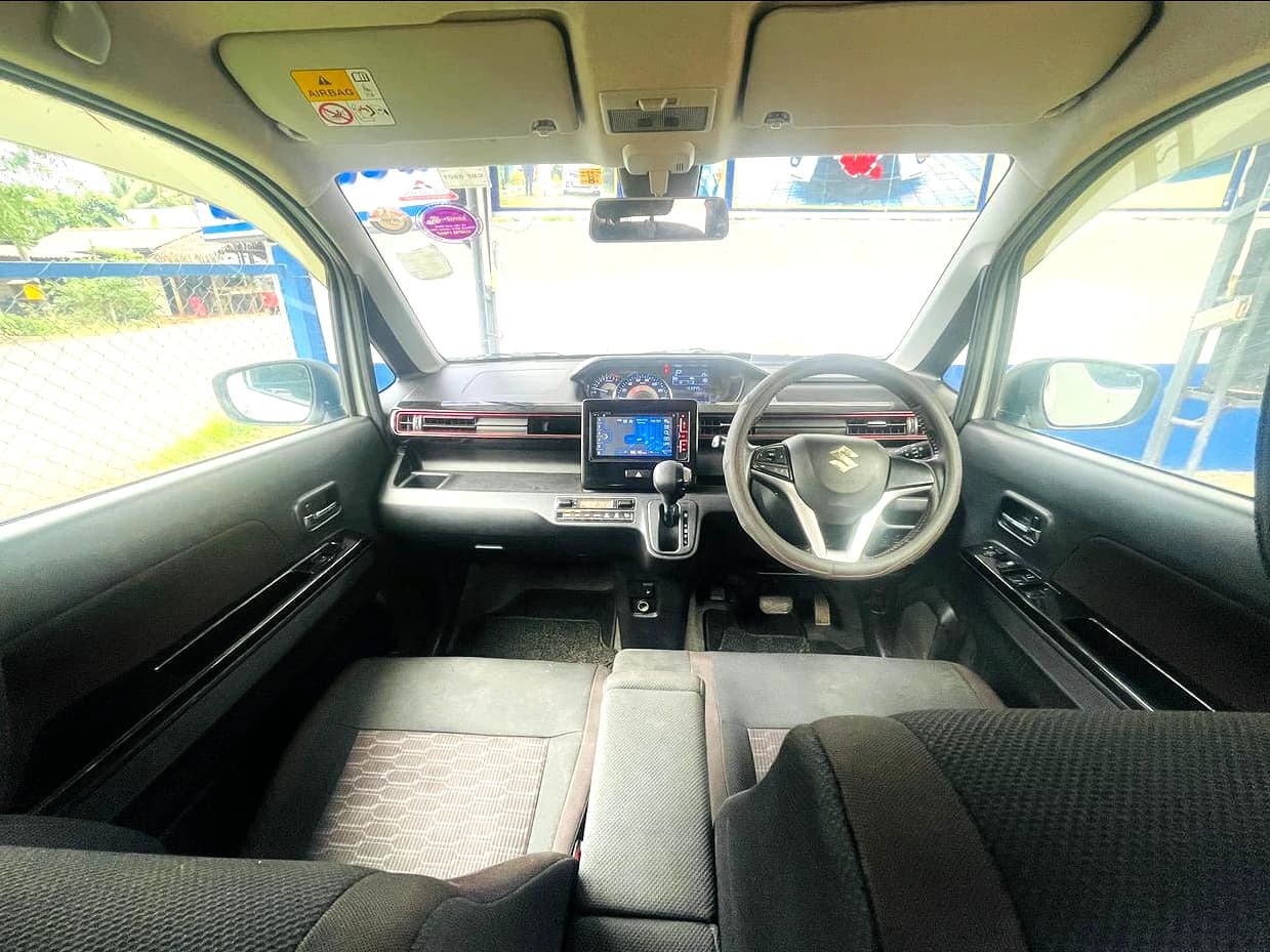 SUZUKI WAGON R - photo 4 of 5