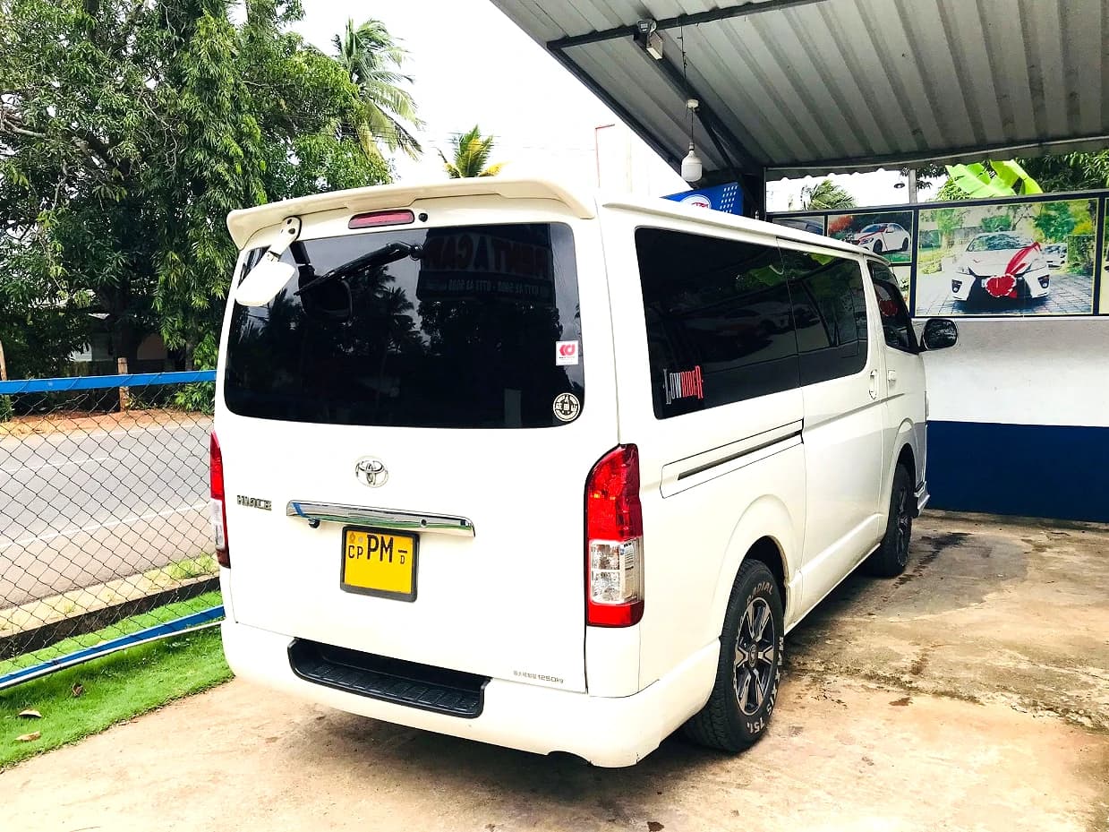 Toyota Hiace  KDH - photo 3 of 6