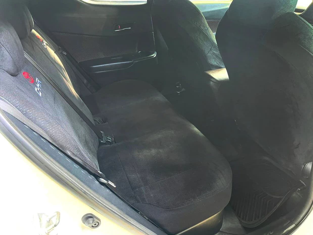 TOYOTA CHR - photo 5 of 5
