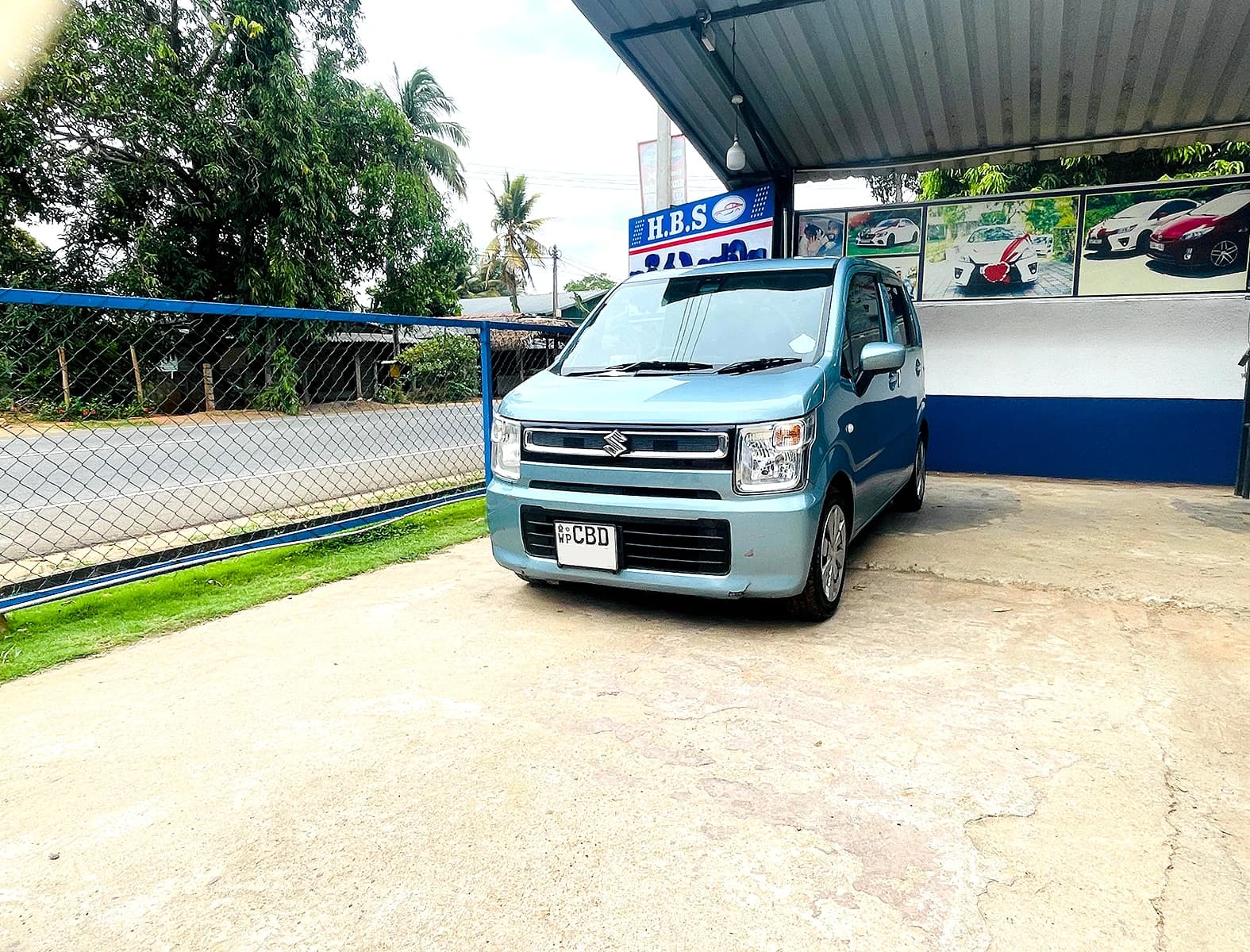 SUZUKI WAGON R - photo 1 of 5