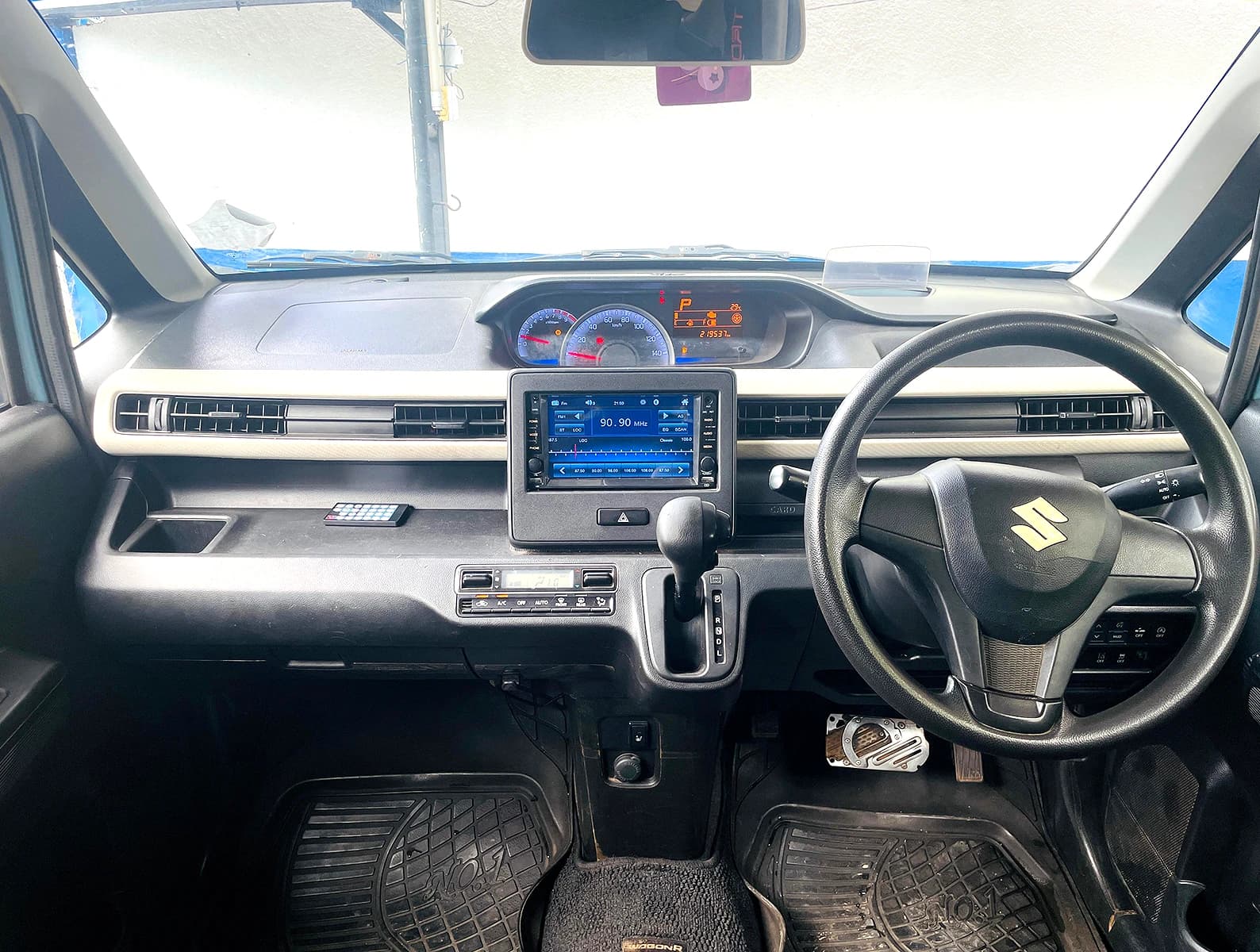SUZUKI WAGON R - photo 4 of 5
