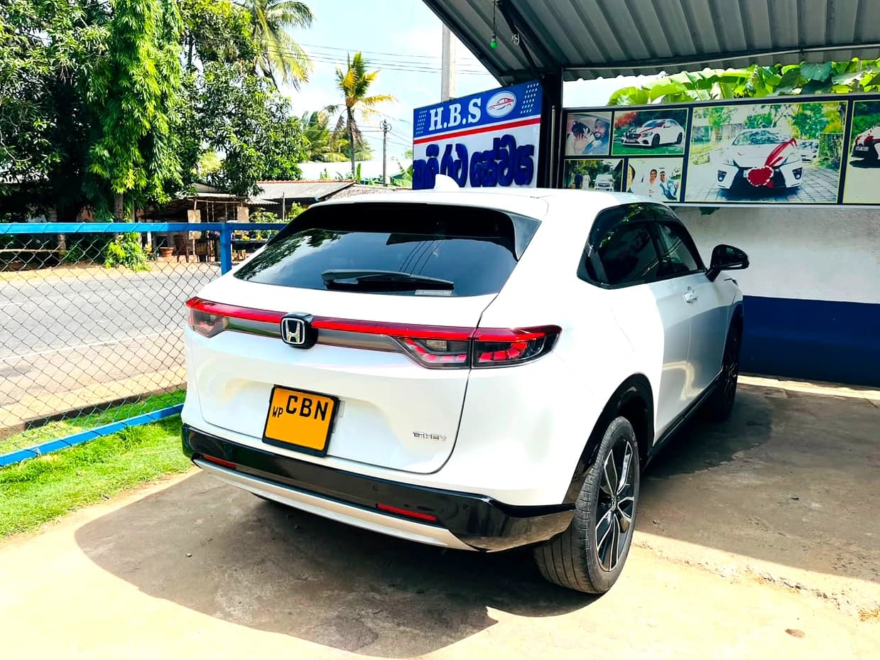 HONDA VEZEL - photo 3 of 5