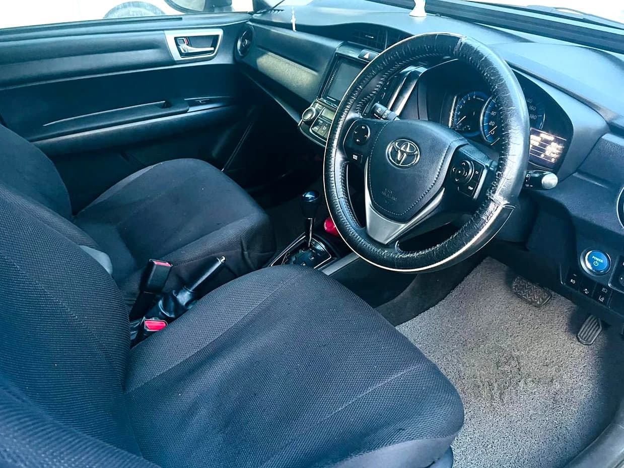 TOYOTA AXIO - photo 4 of 5