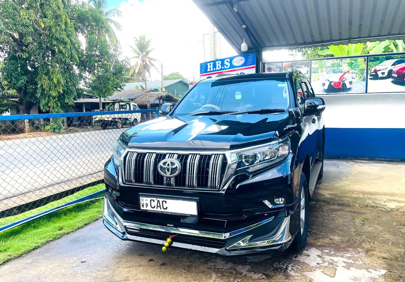 Toyota Landcruiser prado 150 - photo 1 of 6