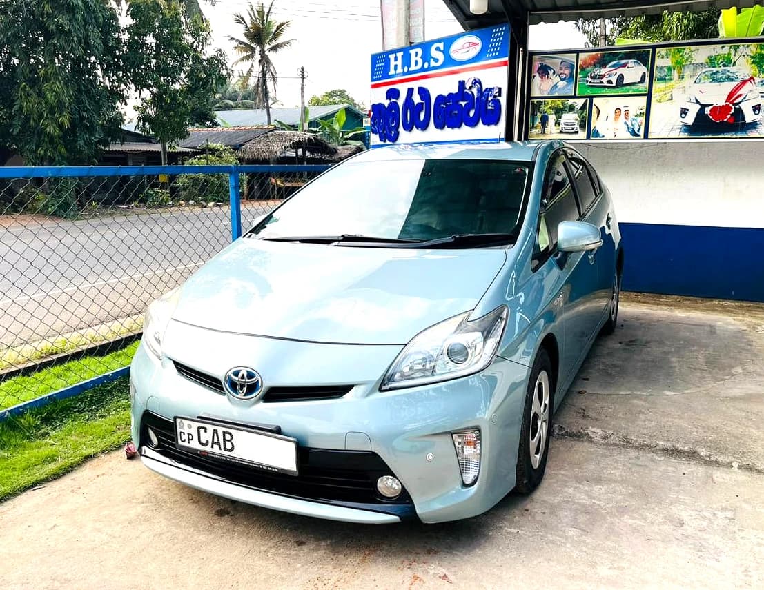 PRIUS - photo 1 of 5
