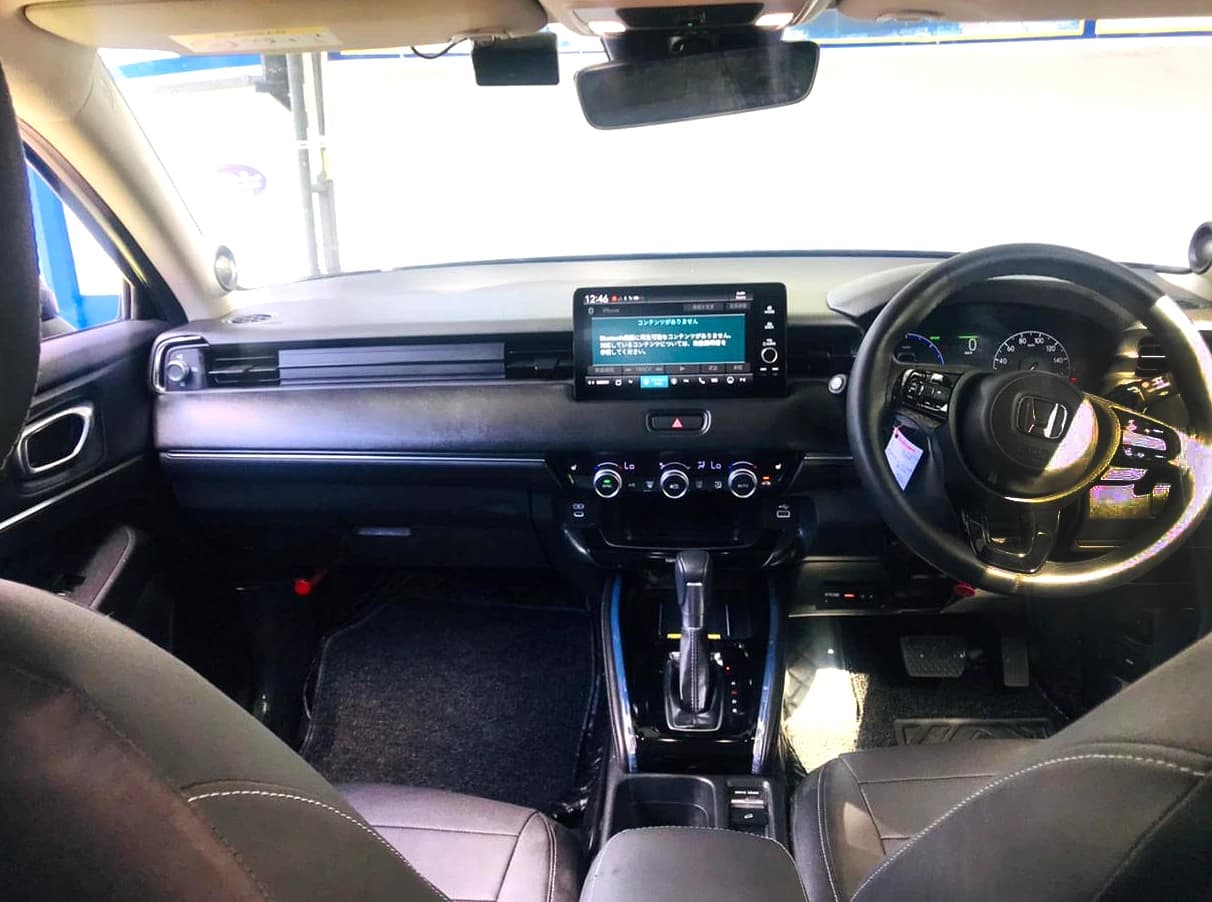 HONDA VEZEL - photo 4 of 6