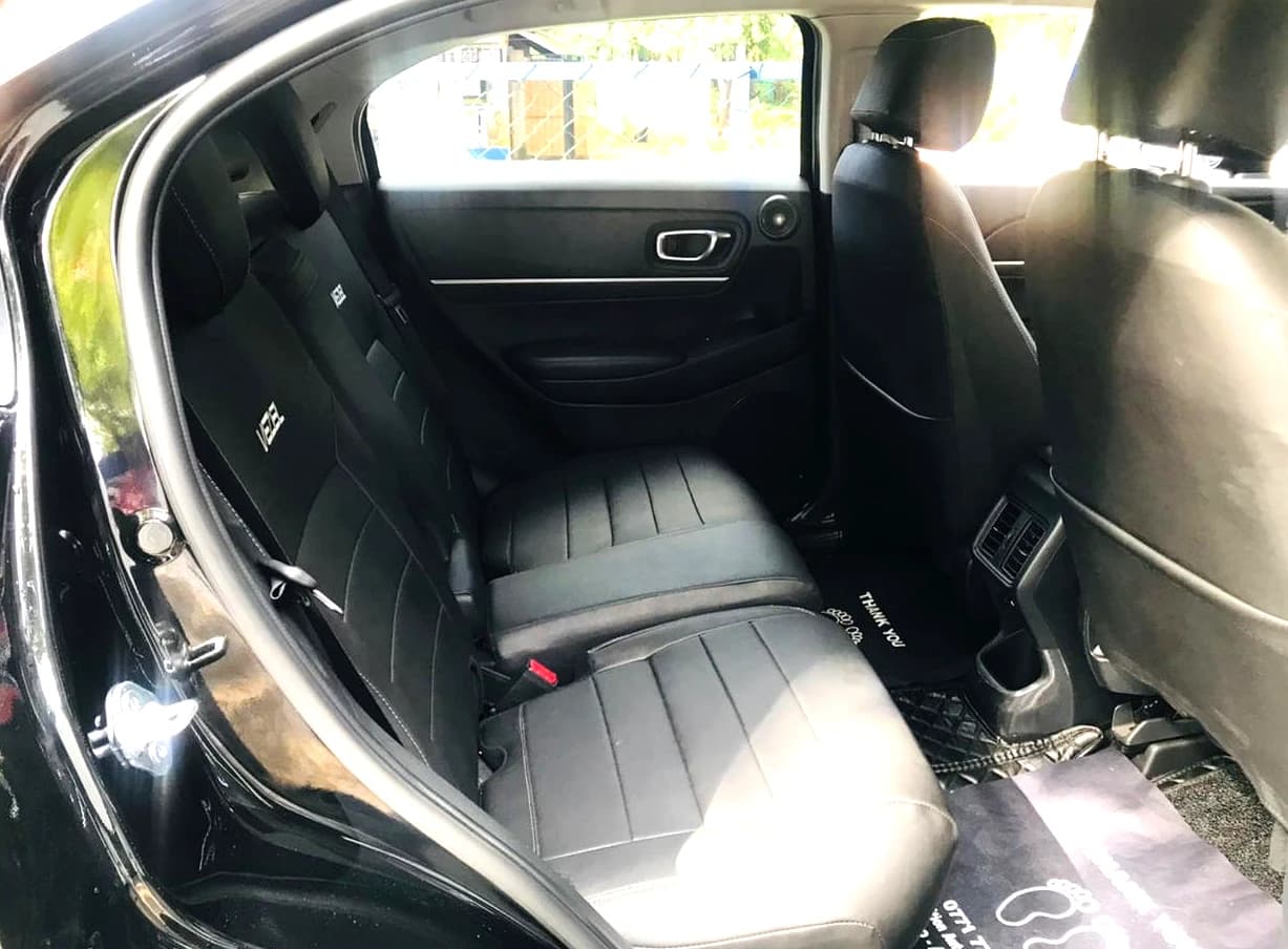 HONDA VEZEL - photo 6 of 6